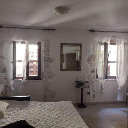 Apartment Martin - 10 Mt To The Beach 罗维尼 外观 照片